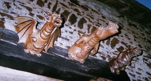 Gargouilles, poterie sculpture, art fantastique d'Emmanuel Buchet, potier sculpteur au pays des sorciers